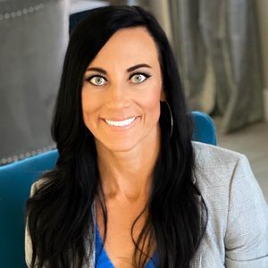 Meet your Posher, Vegas